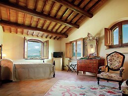 Villa with Private Pool on an Estate near Assisi