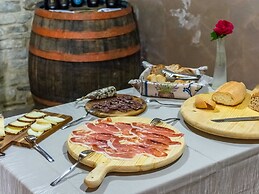Belvilla by OYO Simoncello