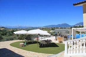 Mansion in Case Alte With Pool & Nature Trails