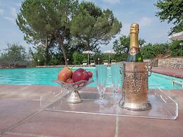 Holiday Home Near Sienna in the Hills, Swimming Pool and Garden