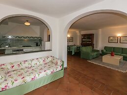 Holiday Home Near Sienna in the Hills, Swimming Pool and Garden