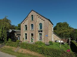 Nice Holiday Cottage Situated in the Heart of the Ardennes