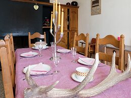 Nice Holiday Cottage Situated in the Heart of the Ardennes