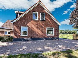 Relaxing Holiday Home in Hellendoorn With Garden