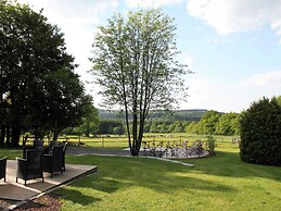 Beautiful Holiday Home with Hot Tub, Sauna & Monumental Fireplace