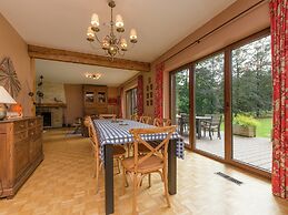 Tenneville Villa With Sauna