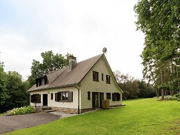 Tenneville Villa With Sauna