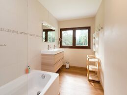 Tenneville Villa With Sauna