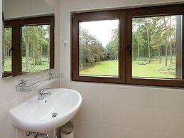 Tenneville Villa With Sauna