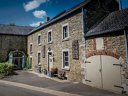Ardennes Holiday Home With Seasonal Private Pool