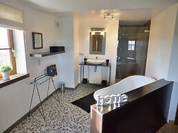 Holiday Home With Sauna in Limbourg