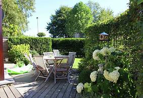 Charming Cottage With Jacuzzi Located Near Nature and ski Slopes