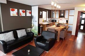 Charming Cottage With Jacuzzi Located Near Nature and ski Slopes