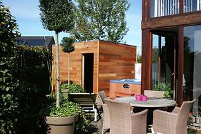 Charming Cottage With Jacuzzi Located Near Nature and ski Slopes