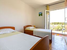 Simplistic Apartment in Rogoznica near Sea Beach