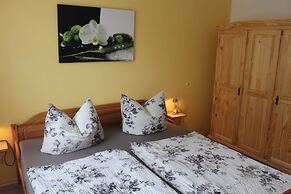 Chicke Ferienwohnung in Struppen