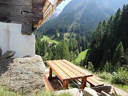 Chalet in Binntal-langtal With Garden