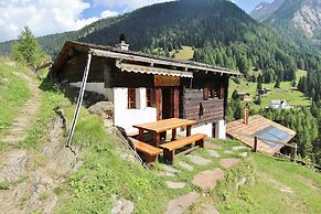 Chalet in Binn Near Forest & Scenic Valley
