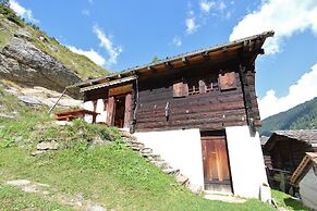 Chalet in Binn Near Forest & Scenic Valley