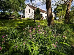 Beautiful Farmhouse in Sivry-rance With Garden