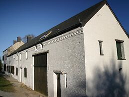 Beautiful Farmhouse in Sivry-rance With Garden