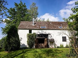 Beautiful Farmhouse in Sivry-rance With Garden