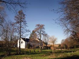 Beautiful Farmhouse in Sivry-rance With Garden