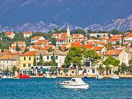 Lovely Apartment in Novalja near Sea Beach