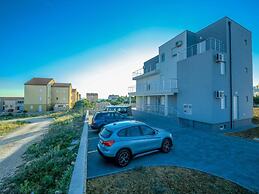Lovely Apartment in Novalja near Sea Beach