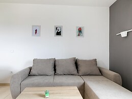 Lovely Apartment in Novalja near Sea Beach