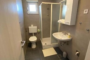 Contemporary Apartment in Novalja With Barbecue