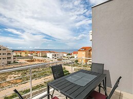 Contemporary Apartment in Novalja With Barbecue