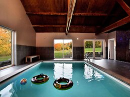 Villa in Durbuy With Swimming Pool
