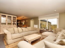 Villa in Durbuy With Swimming Pool