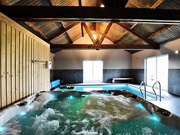 Villa in Durbuy With Swimming Pool