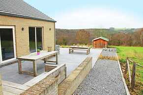Villa in Durbuy With Swimming Pool