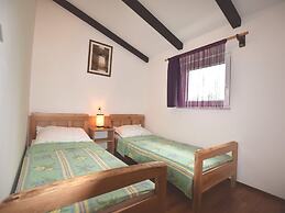 Apartment in Holiday Home With Pool