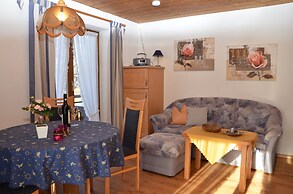 Appealing Apartment With Balcony