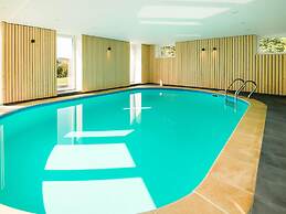 Luxurious Villa With Pool and Sauna, and Very Suitable for Culinary Wo