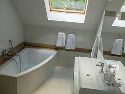 Glass Cottage in Jelenska Huta With Terrace