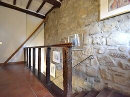 Villa with Private Swimming Pool in Hills near Cortona