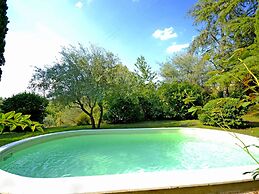 Villa with Private Swimming Pool in Hills near Cortona