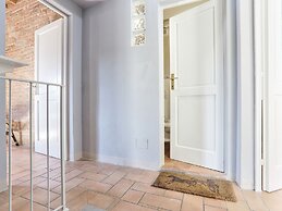 Spacious Cottage in Palaia With Private Pool