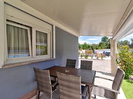 Cozy Holiday Home in Banjole near Pula City Center