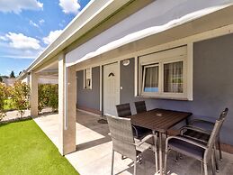 Cozy Holiday Home in Banjole near Pula City Center