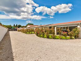 Cozy Holiday Home in Banjole near Pula City Center