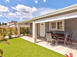 Cozy Holiday Home in Banjole near Pula City Center