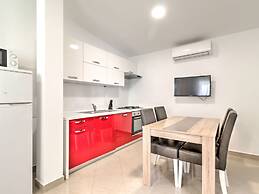 Cozy Holiday Home in Banjole near Pula City Center