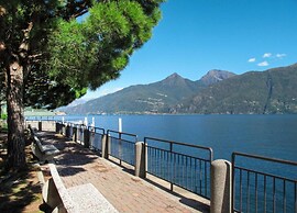 Sunny & Peacefully Situated House near Center of Village