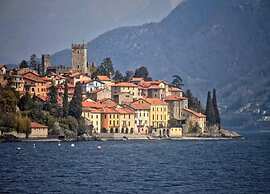 Sunny & Peacefully Situated House near Center of Village